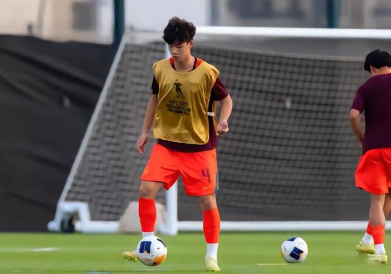 爱游戏体育-U17国脚怒赞鲁能!两将回泰山可惜 买乌郎离开海牛 金永浩打主力